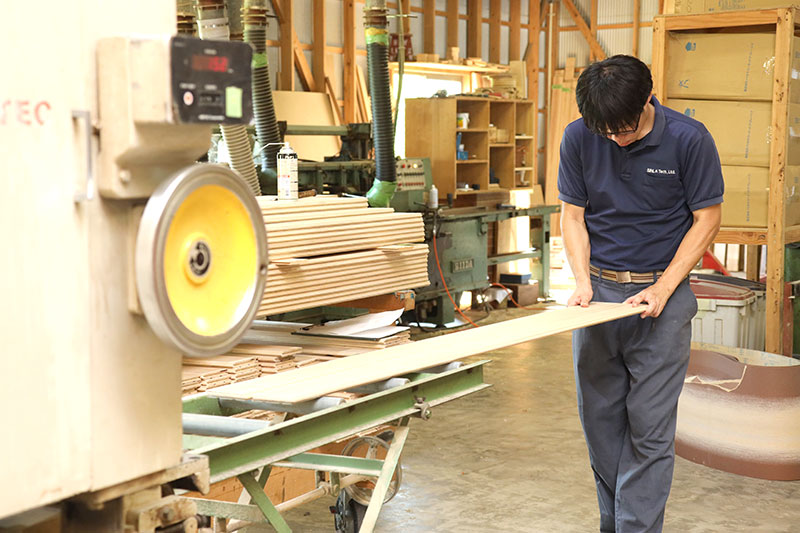 シンラテックのサンダー加工